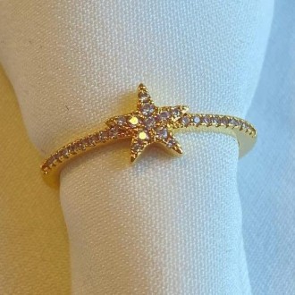 Detalhes do produto Anel Estrela Cravejado com Zircônias Folheado a Ouro 18k