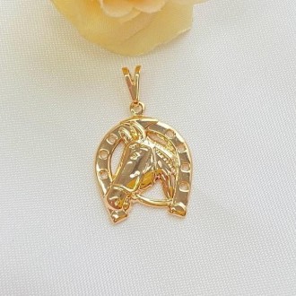 Detalhes do produto Pingente Country Cavalo com Ferradura Folheado a Ouro
