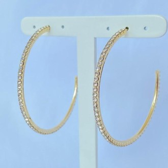 Detalhes do produto Brinco Argola Cravejada Cristal, Folheado a Ouro