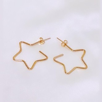 Detalhes do produto Brinco Argola Estrela Folheado a Ouro 18K