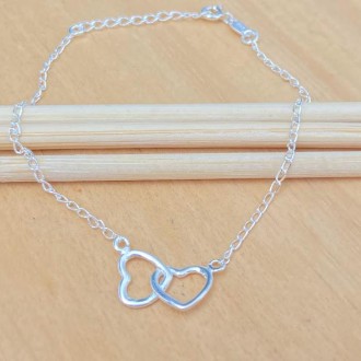 Detalhes do produto Pulseira Dois Corações Vazados em Prata 925