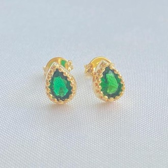 Detalhes do produto Brinco Cravejado com Zircônia Gota Verde Esmeralda, Folheado a Ouro 18K