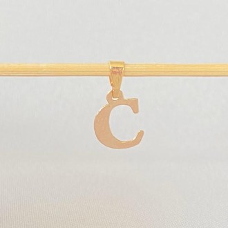 Detalhes do produto Pingente Letras C Tamanho Aprox. 1cm, Folheado a Ouro 18K