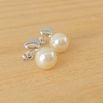 Detalhes do produto Brinco Coração Pérola Folheado a Rhodium Branco