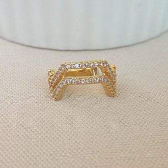 Detalhes do produto Piercing Fake Cravejado em Zircônias, Folheado a ouro 18K