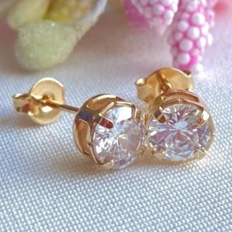 Detalhes do produto Brinco Zircônia Ponto de Luz Folheado a Ouro 18K