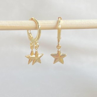 Detalhes do produto Brinco Argola com Duas Estrelas Folheado a Ouro 18K