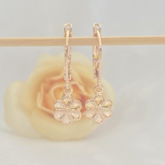 Detalhes do produto Brinco Argola Infantil Florzinha Folheado a Ouro 18K