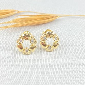 Detalhes do produto Brinco Corações Cravejado com Zircônias, Folheado a Ouro 18K