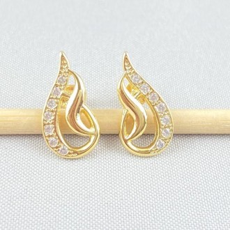 Detalhes do produto Brinco Cravejado Zircônias, Folheado a Ouro 18K