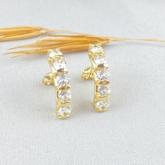 Detalhes do produto Brinco Cravejado Zircônias, Folheado a Ouro 18K