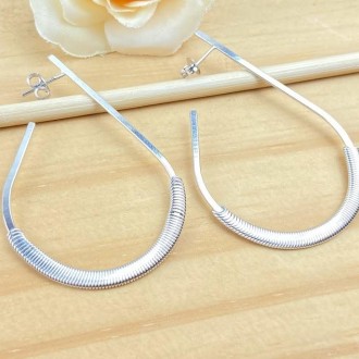 Detalhes do produto Brinco Argola Gota, Folheado a Rhodium Branco
