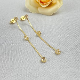 Detalhes do produto Brinco Corrente com Cristais, Folheado a Ouro 18K