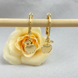 Detalhes do produto Brinco Argola Infantil Maçã, Folheado a Ouro 18K