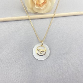 Detalhes do produto Gargantilha Espirito Santo Madre Perola, Folheado a Ouro 18K