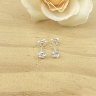 Detalhes do produto Brinco em prata 925 zircônia 3mm coração