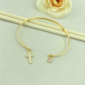 Detalhes do produto Bracelete cruz cravejada com zircônias, folheado a ouro 18K