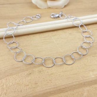 Detalhes do produto Pulseira trabalhada redonda banhada a rhodium branco