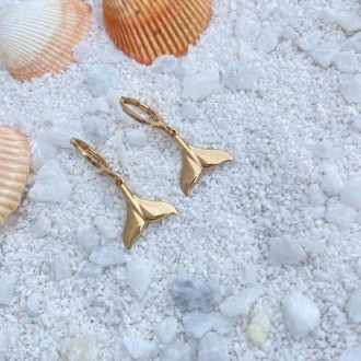 Detalhes do produto Brinco argola calda de sereia lisa, banhado a ouro 18k