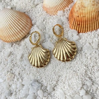 Detalhes do produto Brinco argola, concha, banhada a ouro 18k