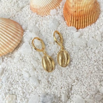 Detalhes do produto Brinco argola infantil búzios banhado a ouro 18k