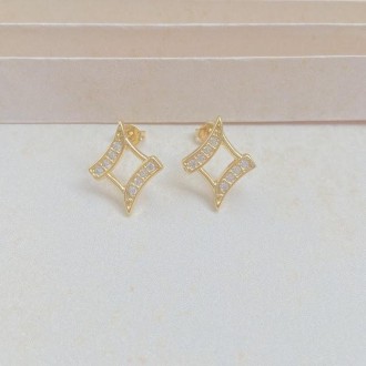 Detalhes do produto Brinco quadrado cravejado com zircônias banhado a ouro 18k