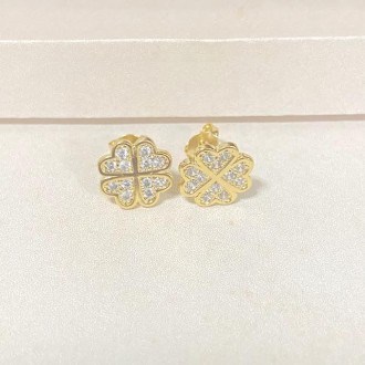 Detalhes do produto Brinco trevo cravejado zircônias, banhado a ouro 18k