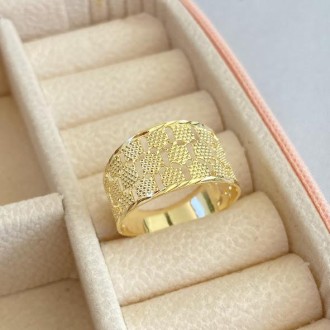 Detalhes do produto Anel trabalhado luxo, banhado a ouro 18k