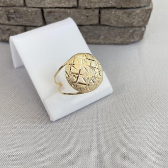 Detalhes do produto Anel redondo trabalhado, banhado a ouro 18k