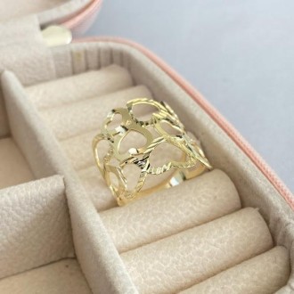 Detalhes do produto Anel trabalhado luxo coração, banhado a ouro 18k