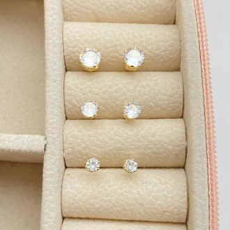 Detalhes do produto Brinco trio zircônias redondas banhado a ouro 18k